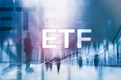 ETFs são fundos que replicam índices de mercado, permitindo diversificação com baixo custo para o investidor, explica Kelsem Ricardo Rios Lima.
