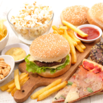 Lawrence Aseba Tipo revela como os alimentos ultraprocessados podem impactar diretamente o funcionamento do cérebro e o equilíbrio do humor.