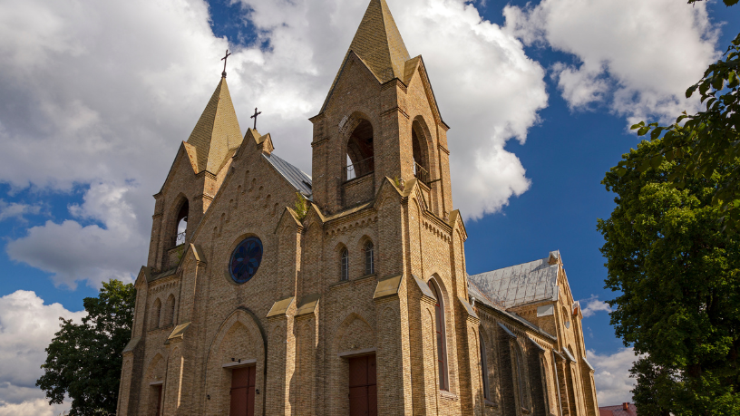 Descubra com Jose Eduardo De Oliveira e Silva a importância histórica da canonização de Carlos Acutis na Igreja Católica.