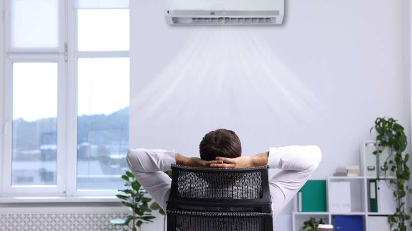 O conforto térmico é um pilar invisível que fortalece o bem-estar e a valorização imobiliária. Alex Nabuco Dos Santos evidencia a importância desse diferencial técnico.