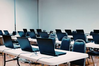 Cursos de tecnologia e cibersegurança ganham força em Manaus e ampliam oportunidades para jovens